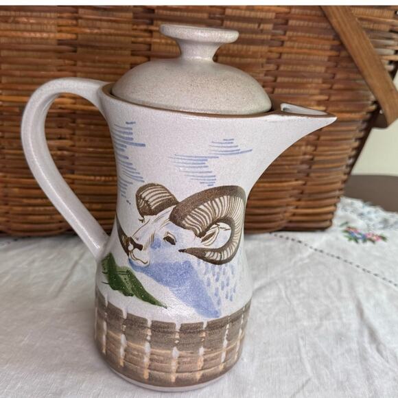 Vintage Studio Pottery by Eddy K (Eddy Kourishima) Dall Sheep Coffee Tea Pot USA - Picture 1 of 14